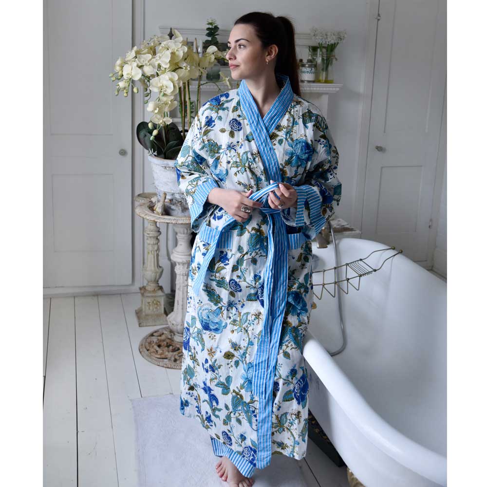 Blue Rose Print Summer Robe