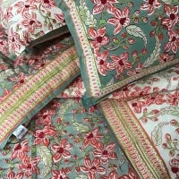Frangipani Quilt - Queen