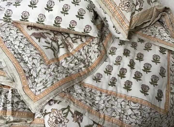 Musk Rose Quilt - Queen