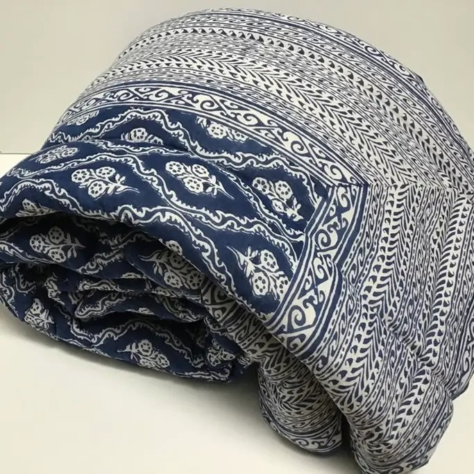 Navy Trellis Quilt - Queen