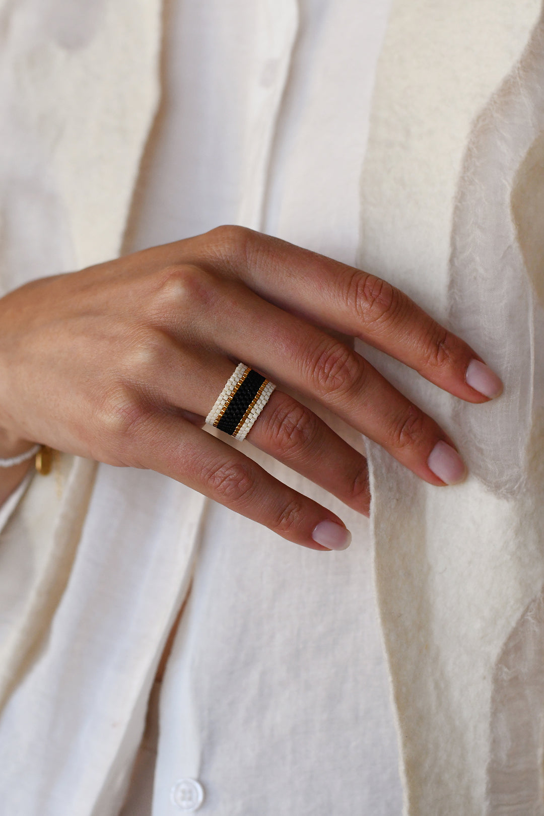 Woven Ring- Bl/Cr/Gold